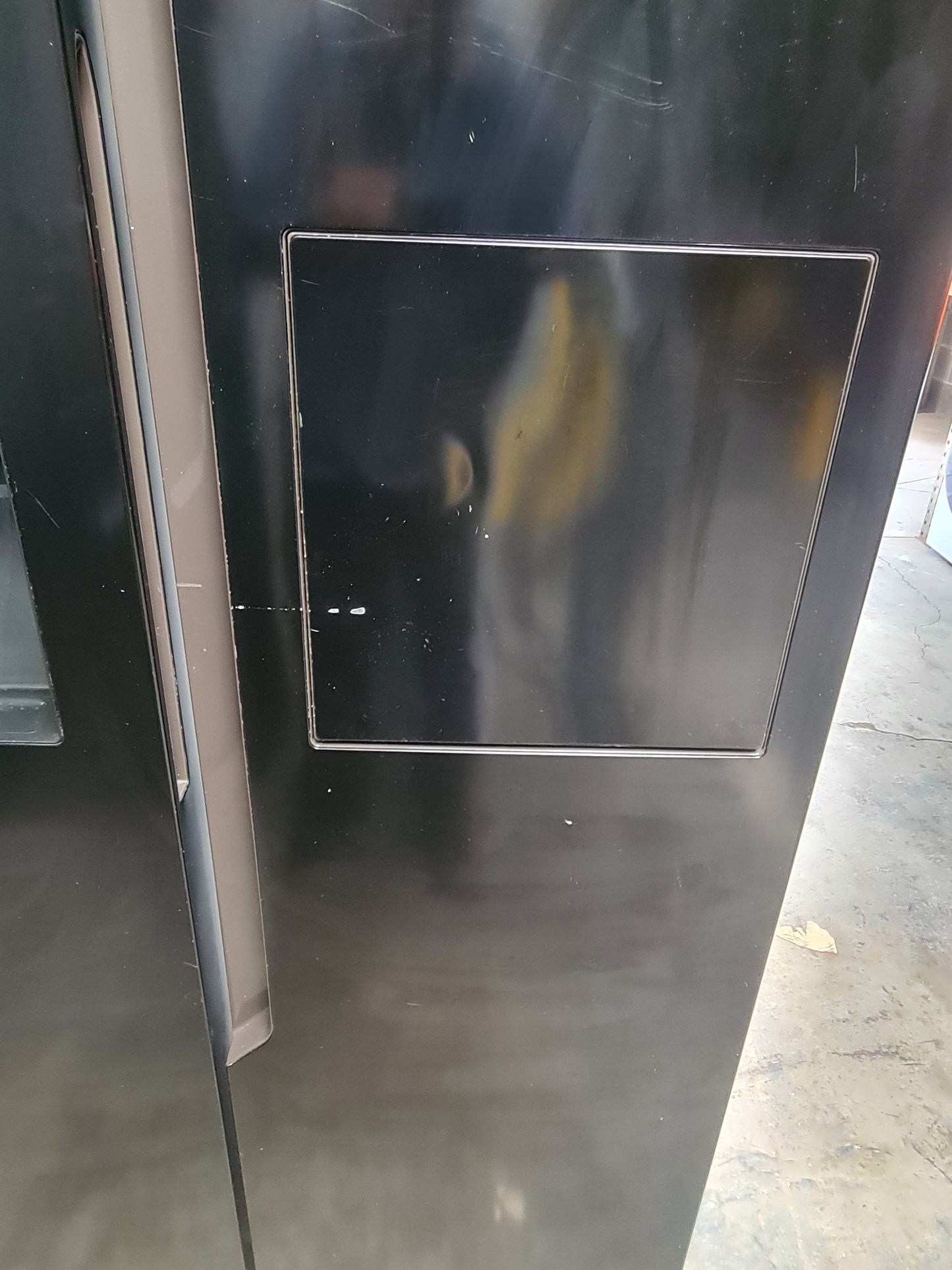 Hisense RS694N4BBF Fridge Freezer RECONDITIONED