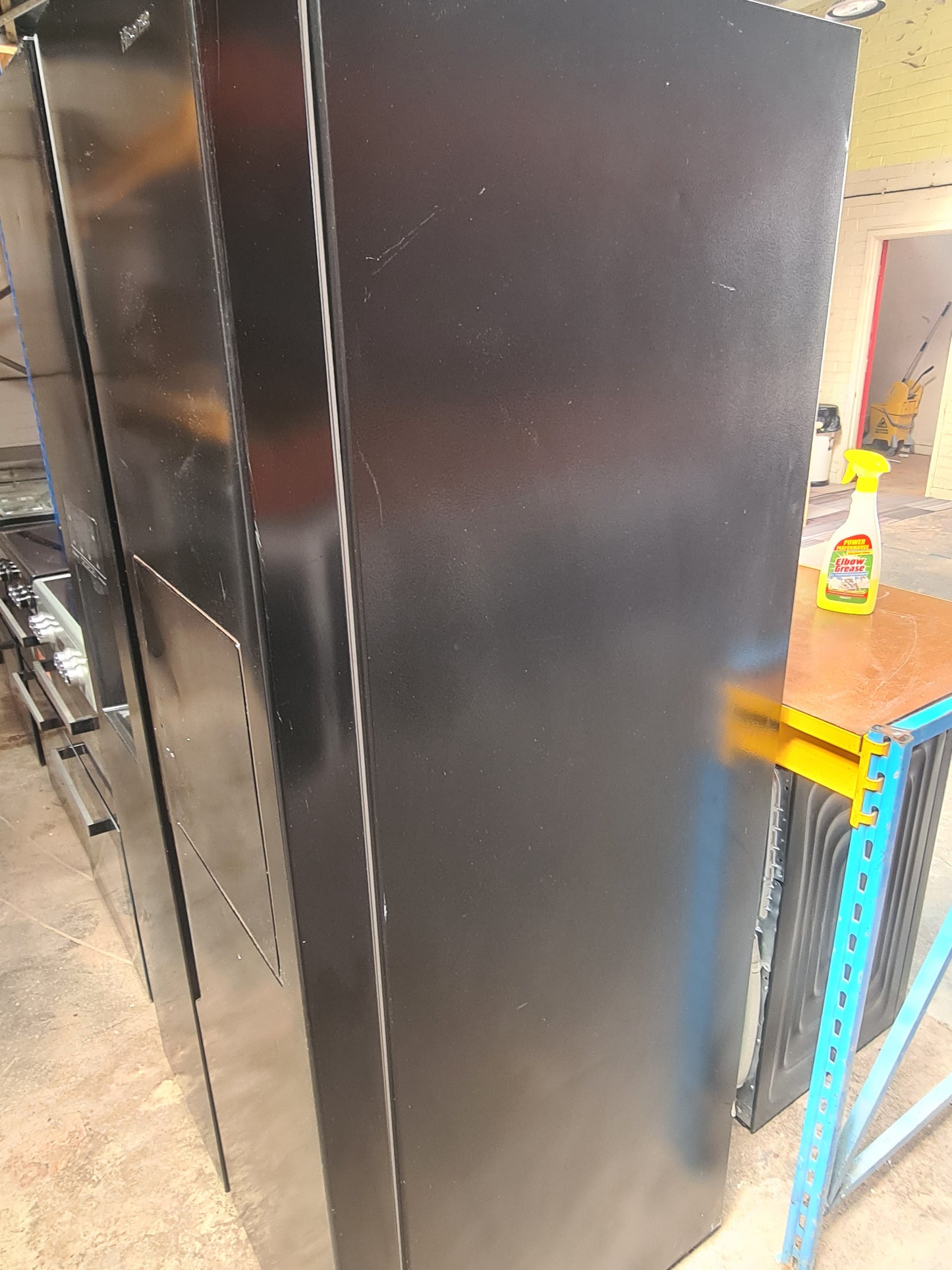 Hisense RS694N4BBF Fridge Freezer RECONDITIONED