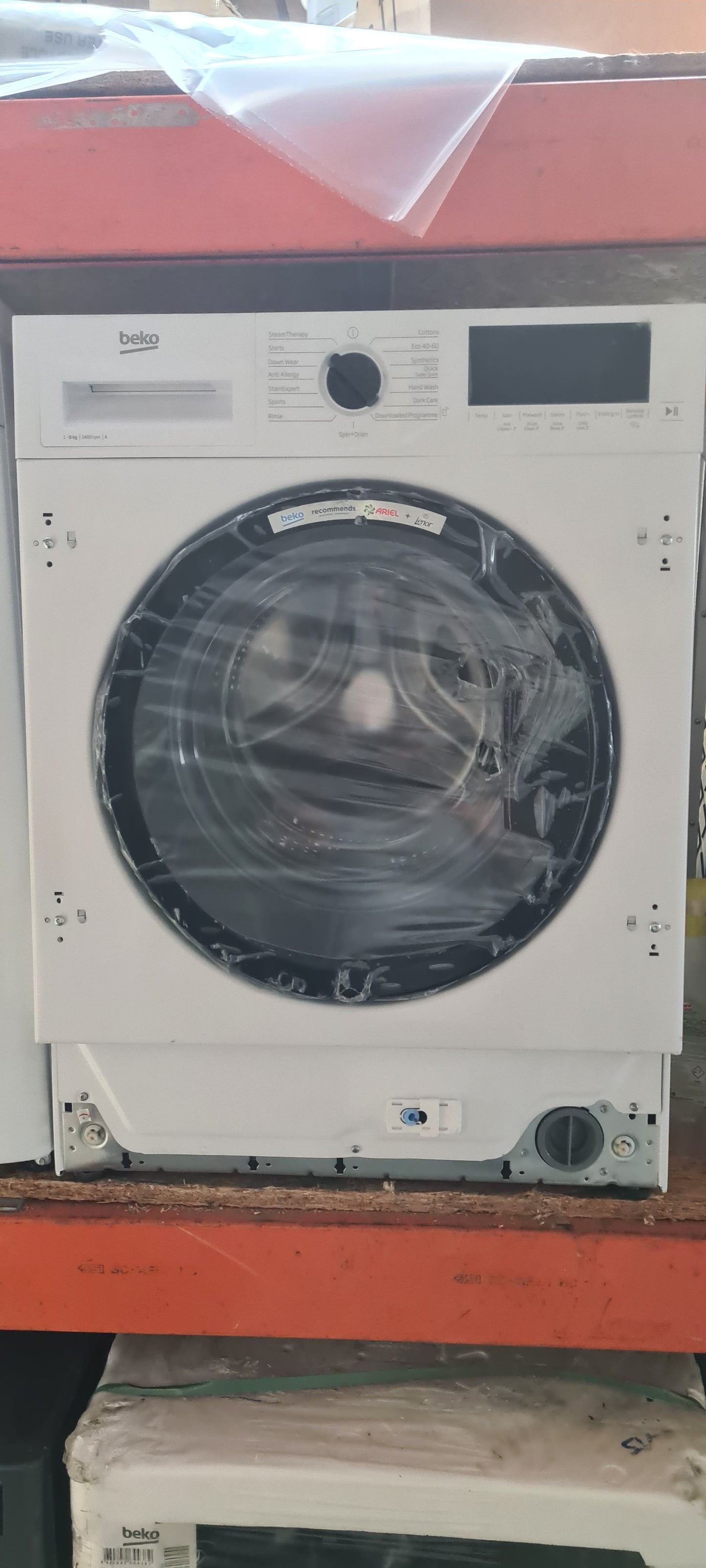 BEKO Pro WTIK84122 Integrated WiFi-enabled 8 kg 1400 Spin Washing Machine