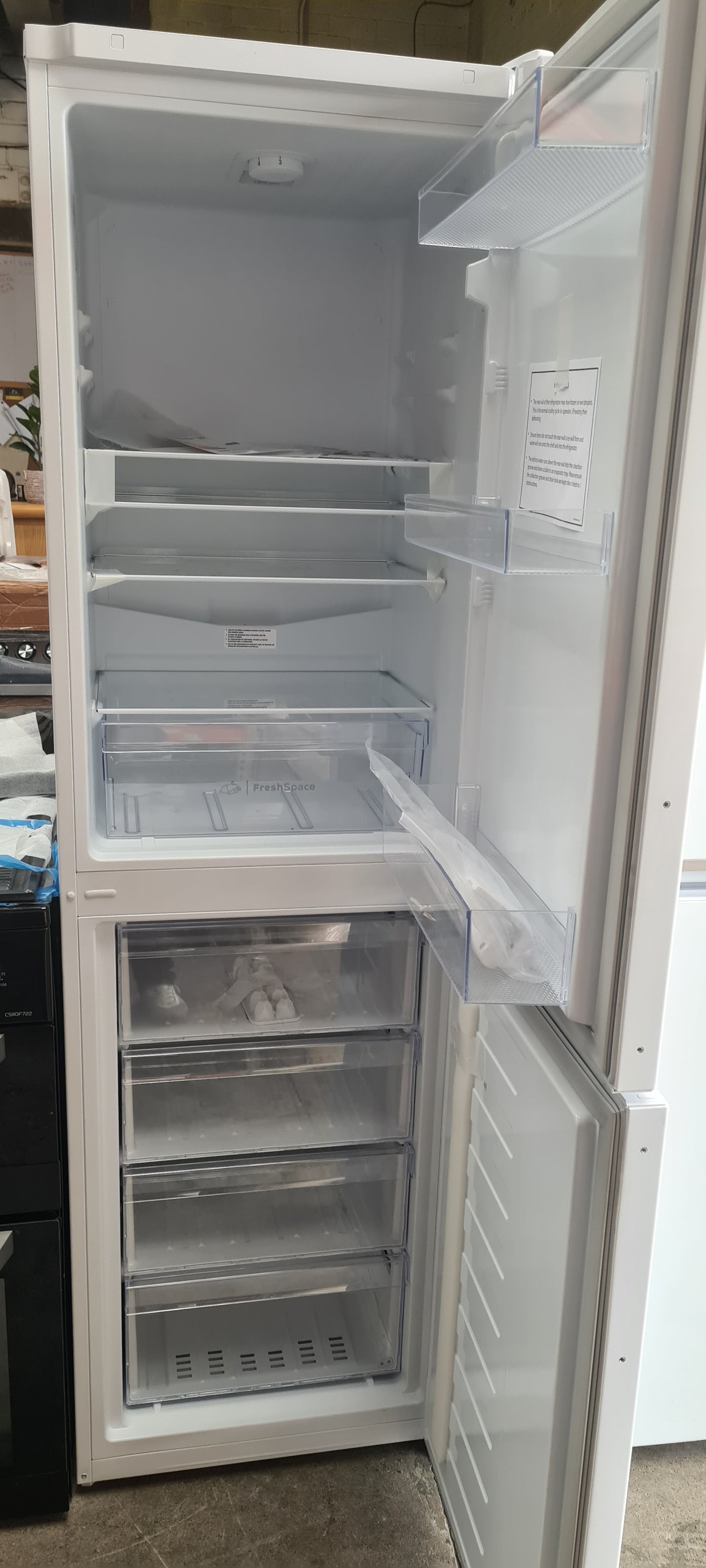 Indesit IB55732WUK 182cm 50/50 Fridge Freezer - White