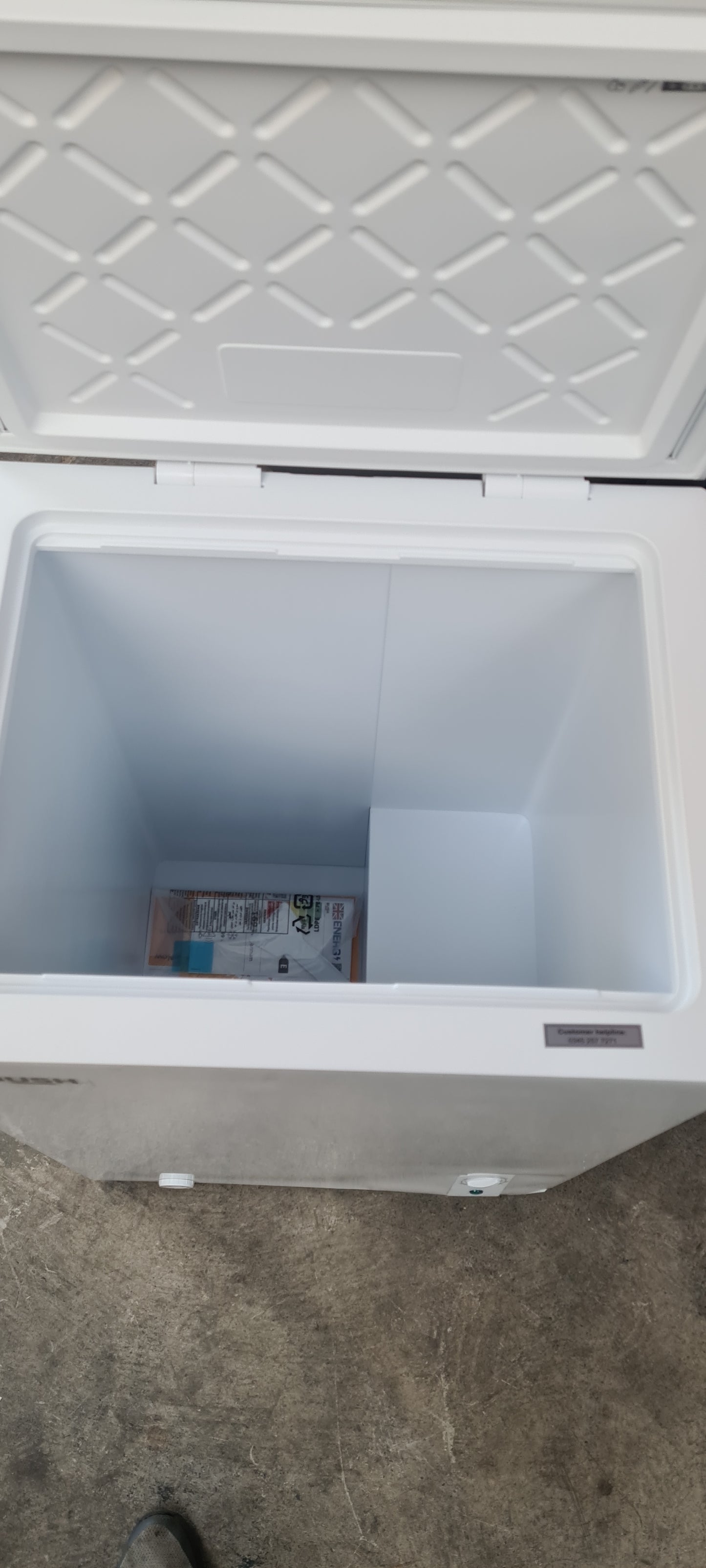 Bush BECFE99LW Chest Freezer - White