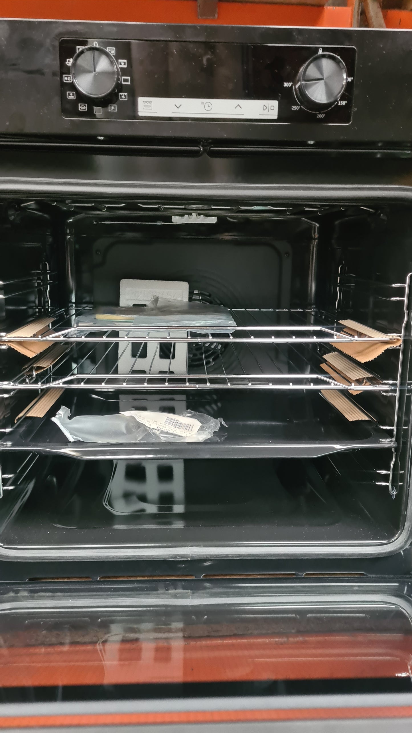 Hisense BI62211CB Built In Electric Single Oven - Black - A Rated