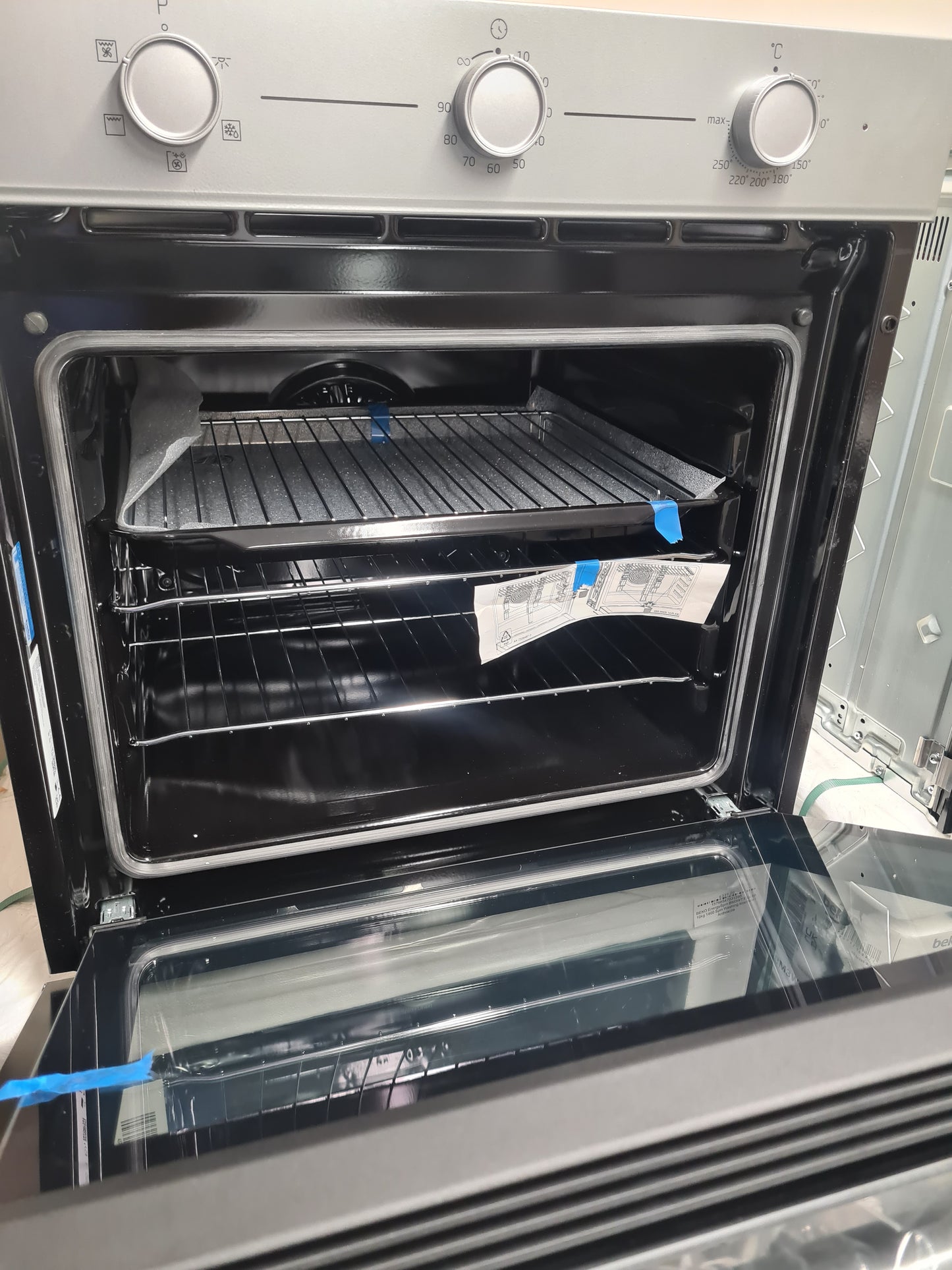 BEKO AeroPerfect RecycledNet BBXIF22100S Electric Oven - Silver