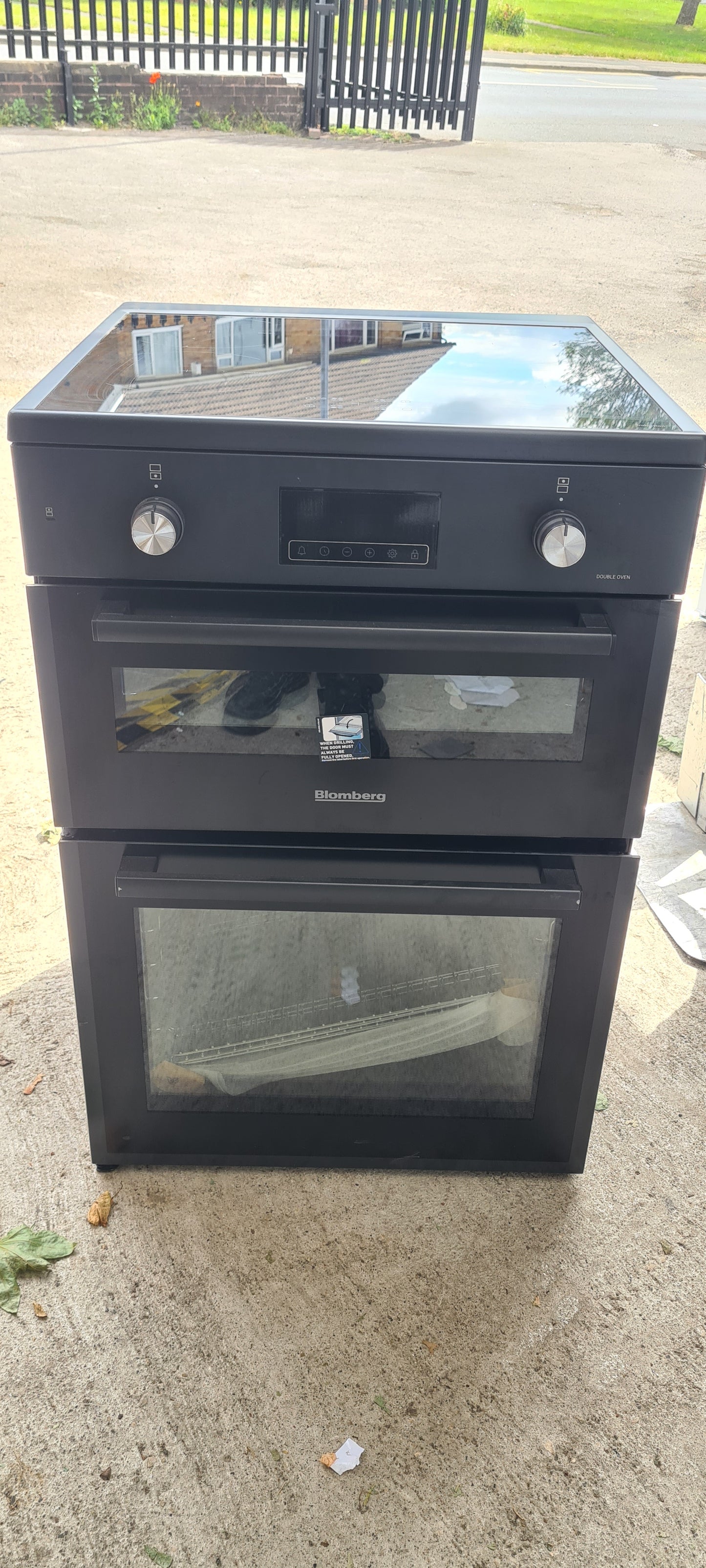 Blomberg HIRN651N 60cm Double Oven Electric Cooker with Induction Hob - Anthracite