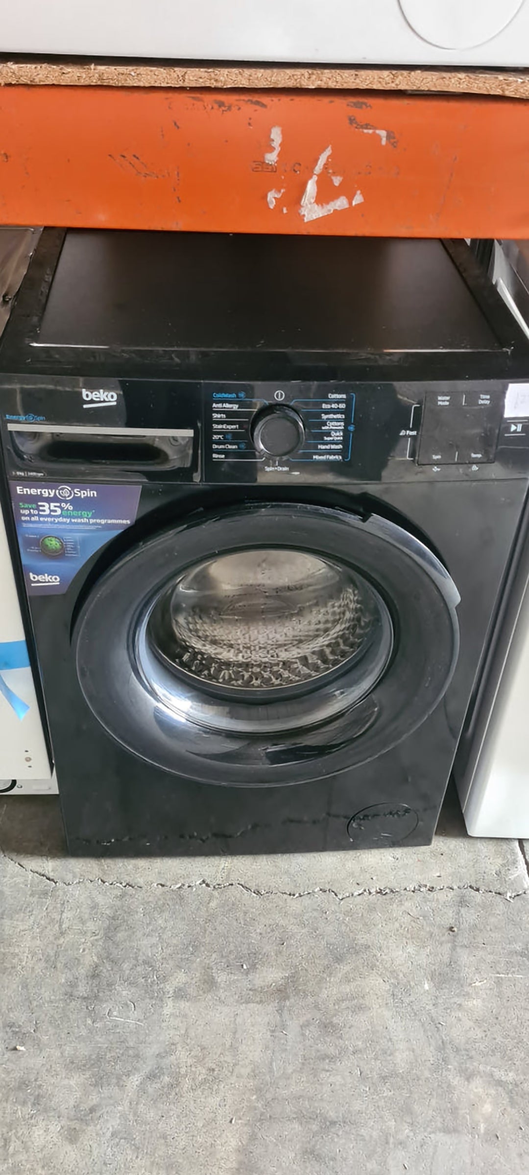 Beko 8kg washing machine Bm3wt3841b
