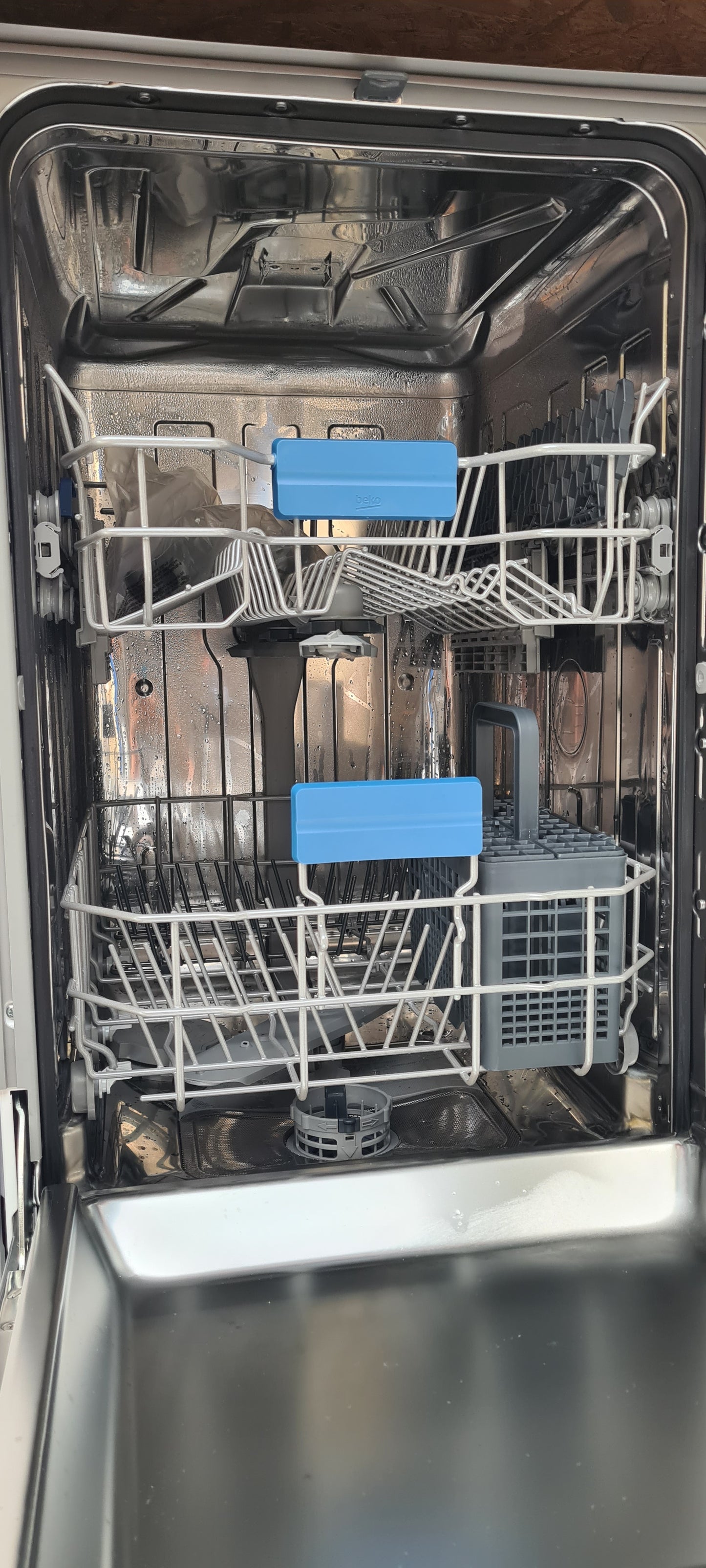 BEKO Pro BDIS16030 Slimline Fully Integrated Dishwasher