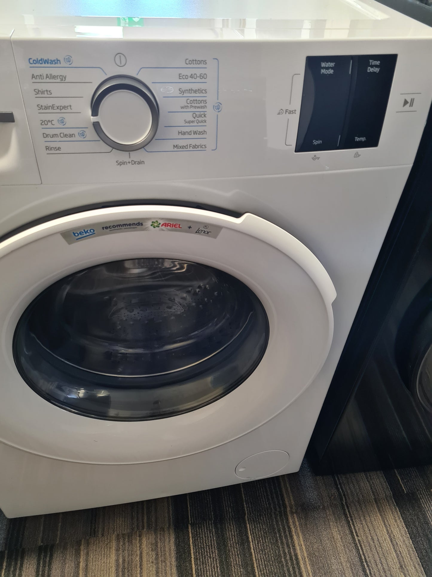 BEKO EnergySpin BM3WT31041W 10 kg 1400 Spin Washing Machine - White