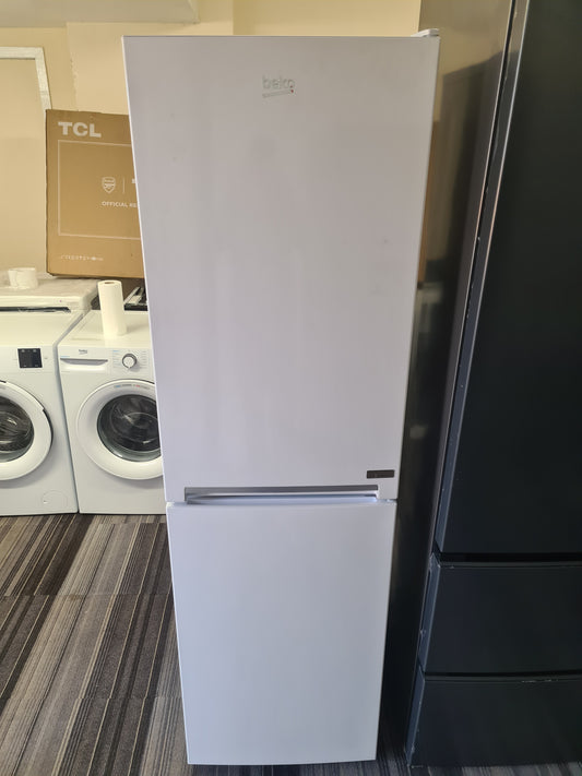 BEKO Pro HarvestFresh CNG4582VW 50/50 Fridge Freezer - White