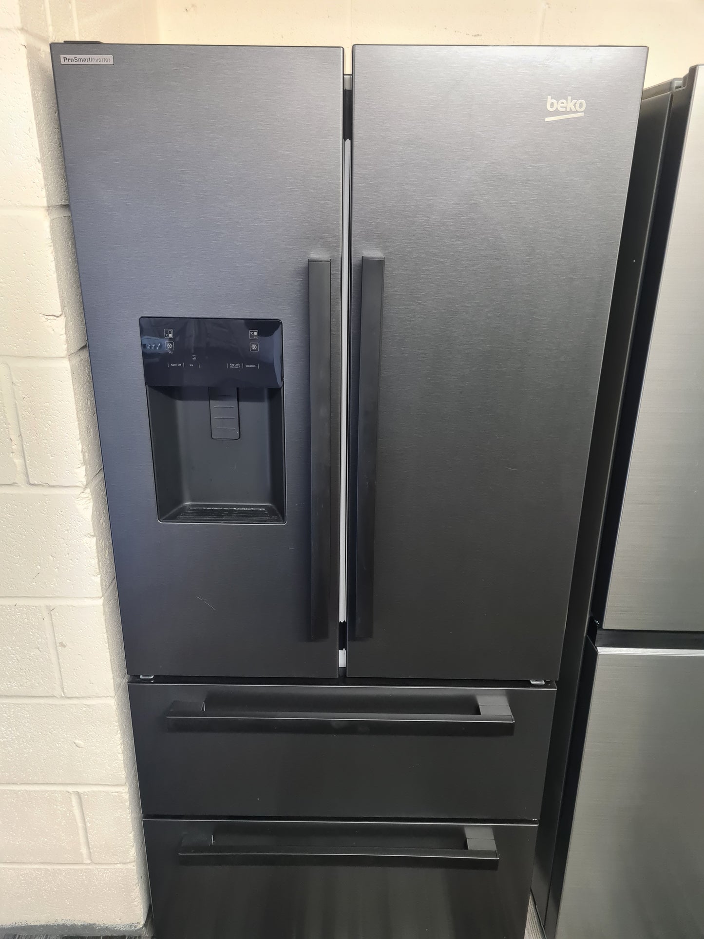 BEKO Pro HarvestFresh GNE460520DVPZ Fridge Freezer - Black Steel