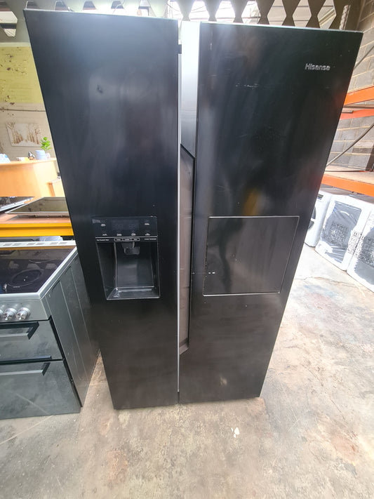 Hisense RS694N4BBF Fridge Freezer RECONDITIONED