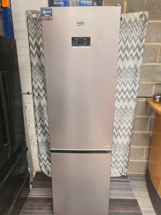 BEKO Pro HarvestFresh AeroFlow CNG7603VPX 70/30 Fridge Freezer - Brushed Steel