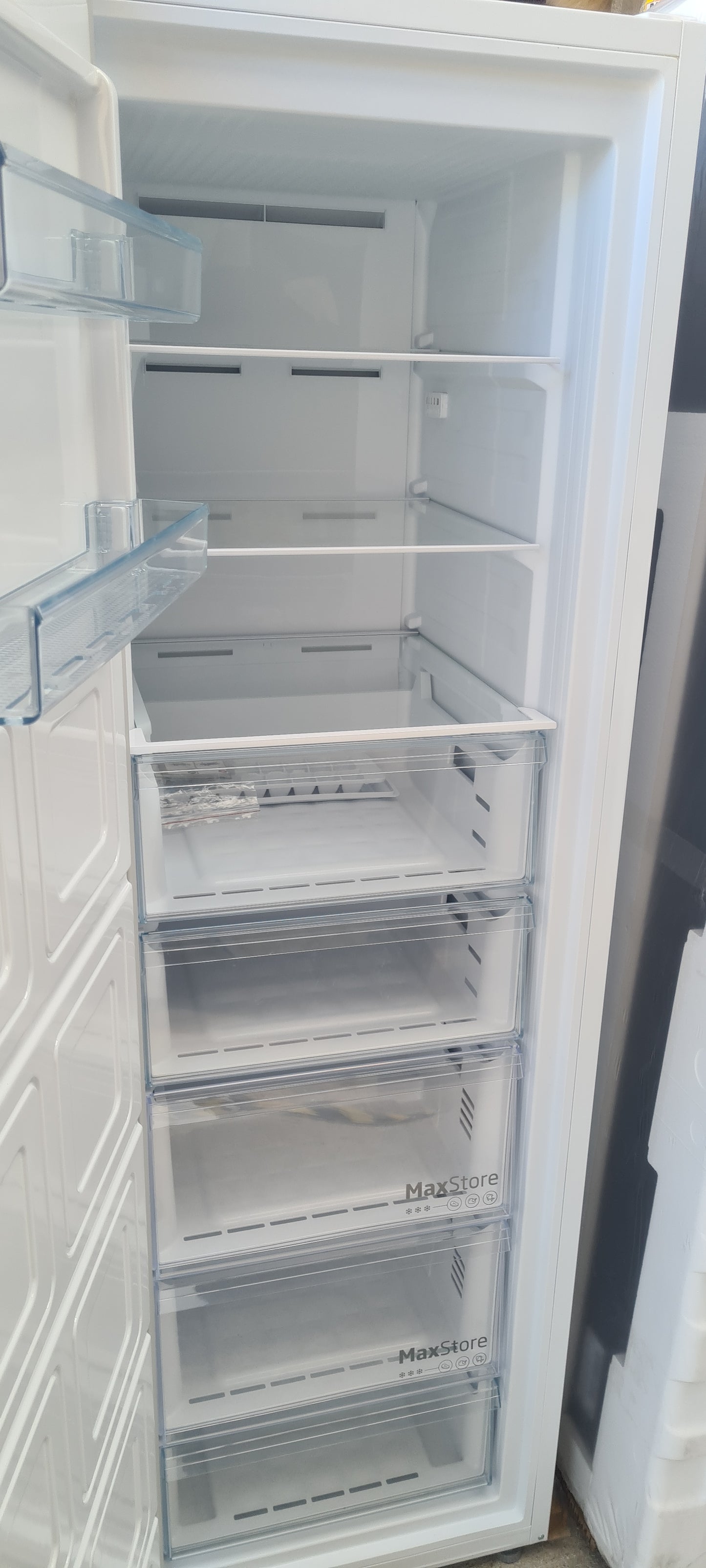 Beko FNP4686W 186cm Frost Free Upright Freezer - White