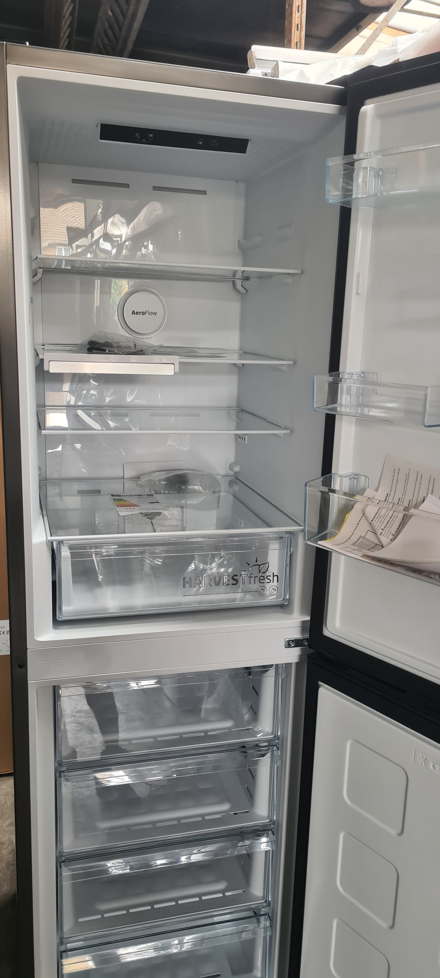 BEKO Pro HarvestFresh AeroFlow CNG4692VA 50/50 Fridge Freezer - Anthracite
