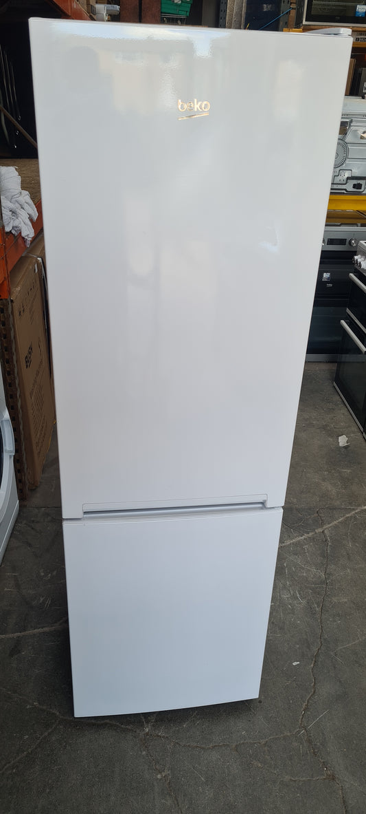 BEKO CSG4571W 60/40 Fridge Freezer - White