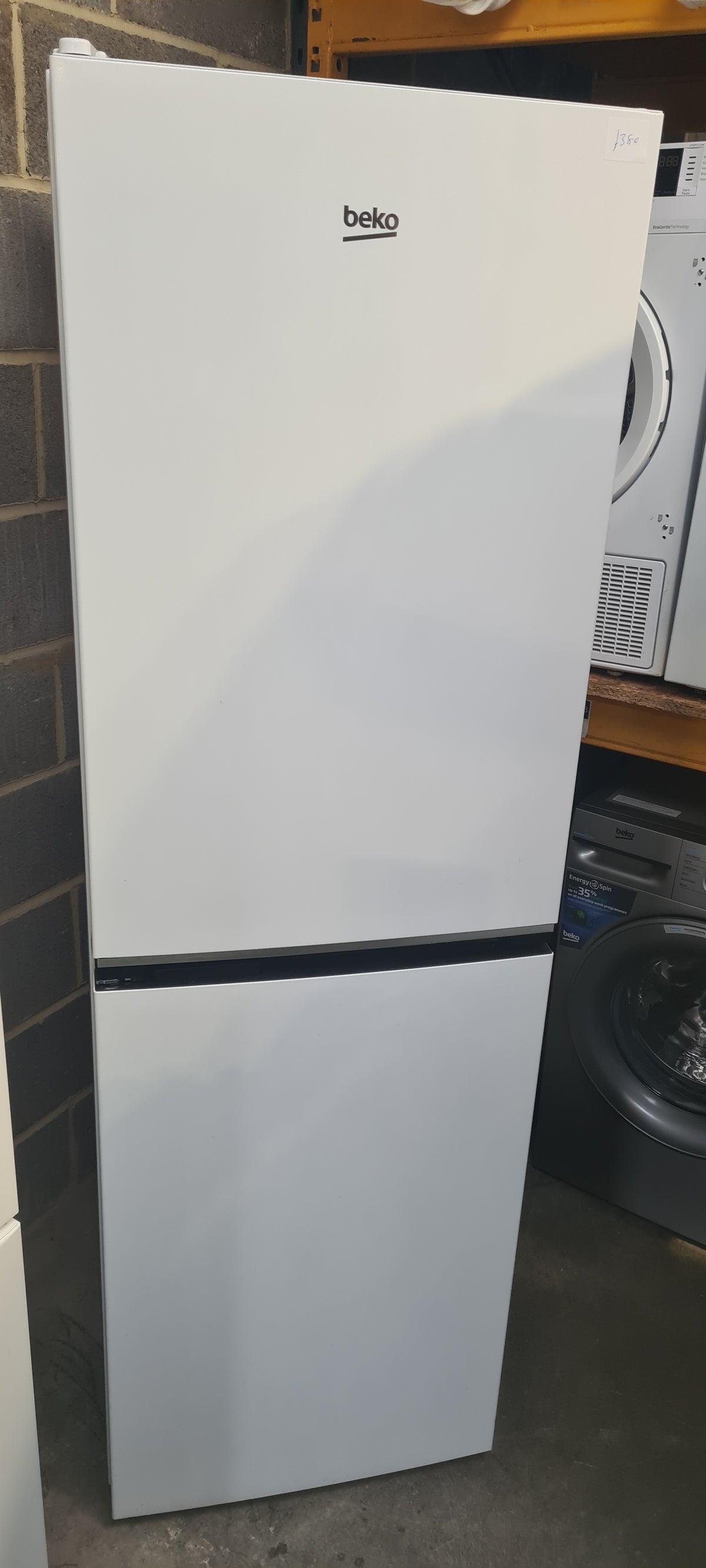BEKO Pro HarvestFresh AeroFlow CNG4692VW 50/50 Fridge Freezer - White