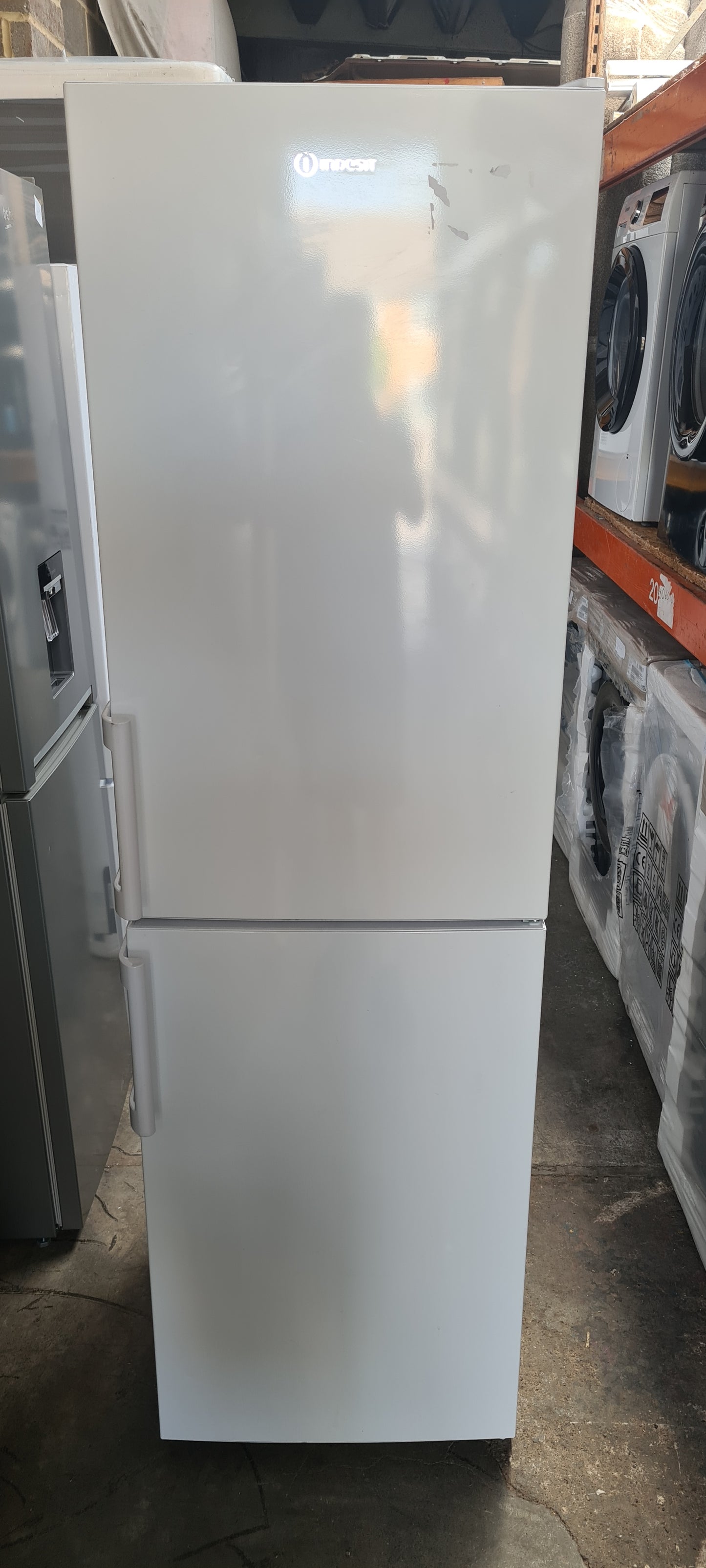 Indesit IKNH 1261 W4UK 182cm 50/50 No Frost Fridge Freezer - White