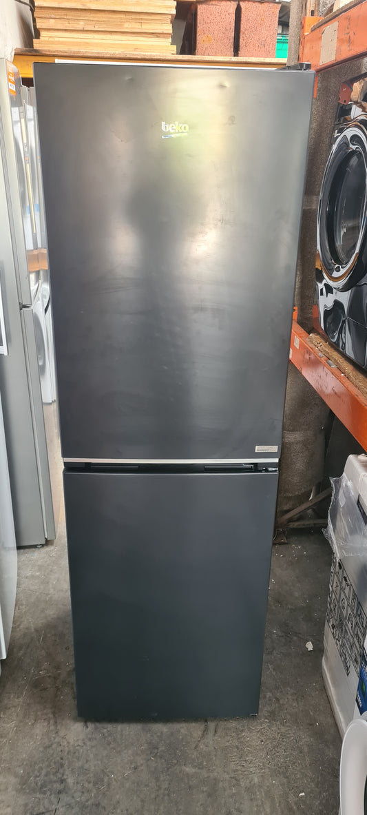 BEKO Pro HarvestFresh AeroFlow CNG4692VA 50/50 Fridge Freezer - Anthracite