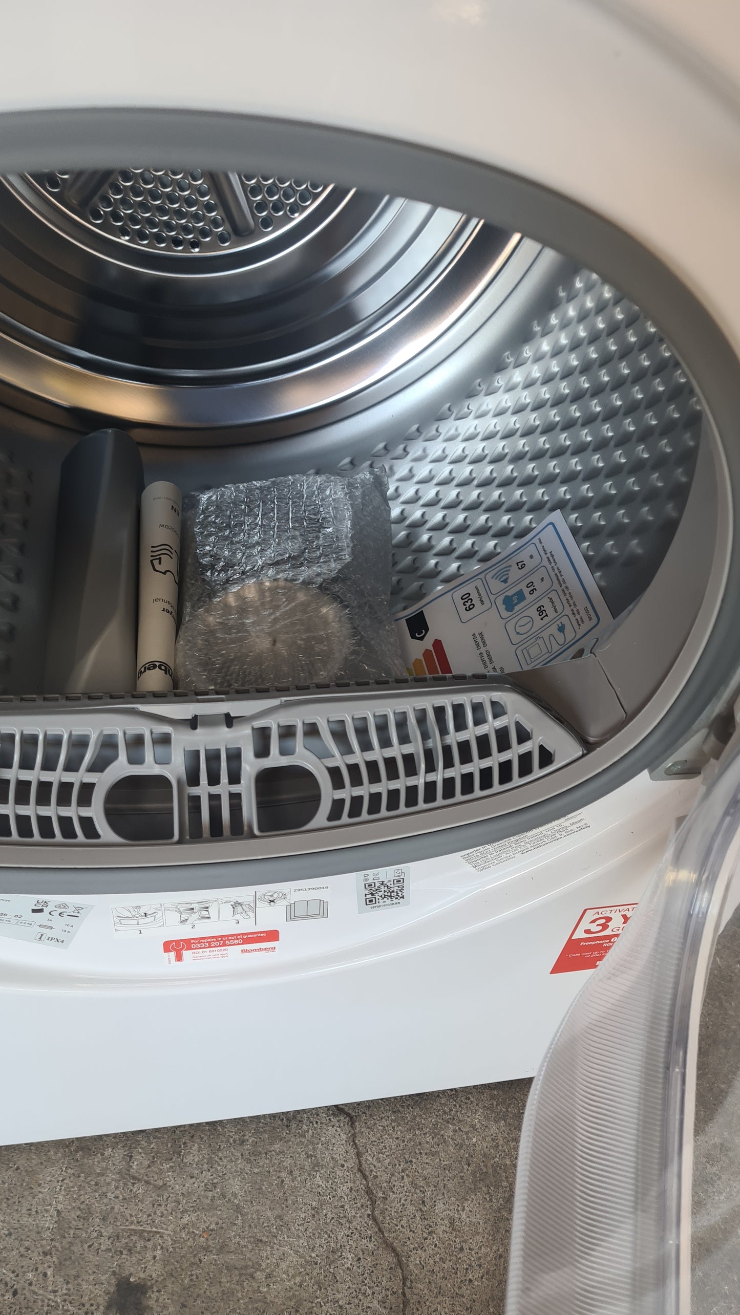 Blomberg LTA09020W 9kg Vented Tumble Dryer - White