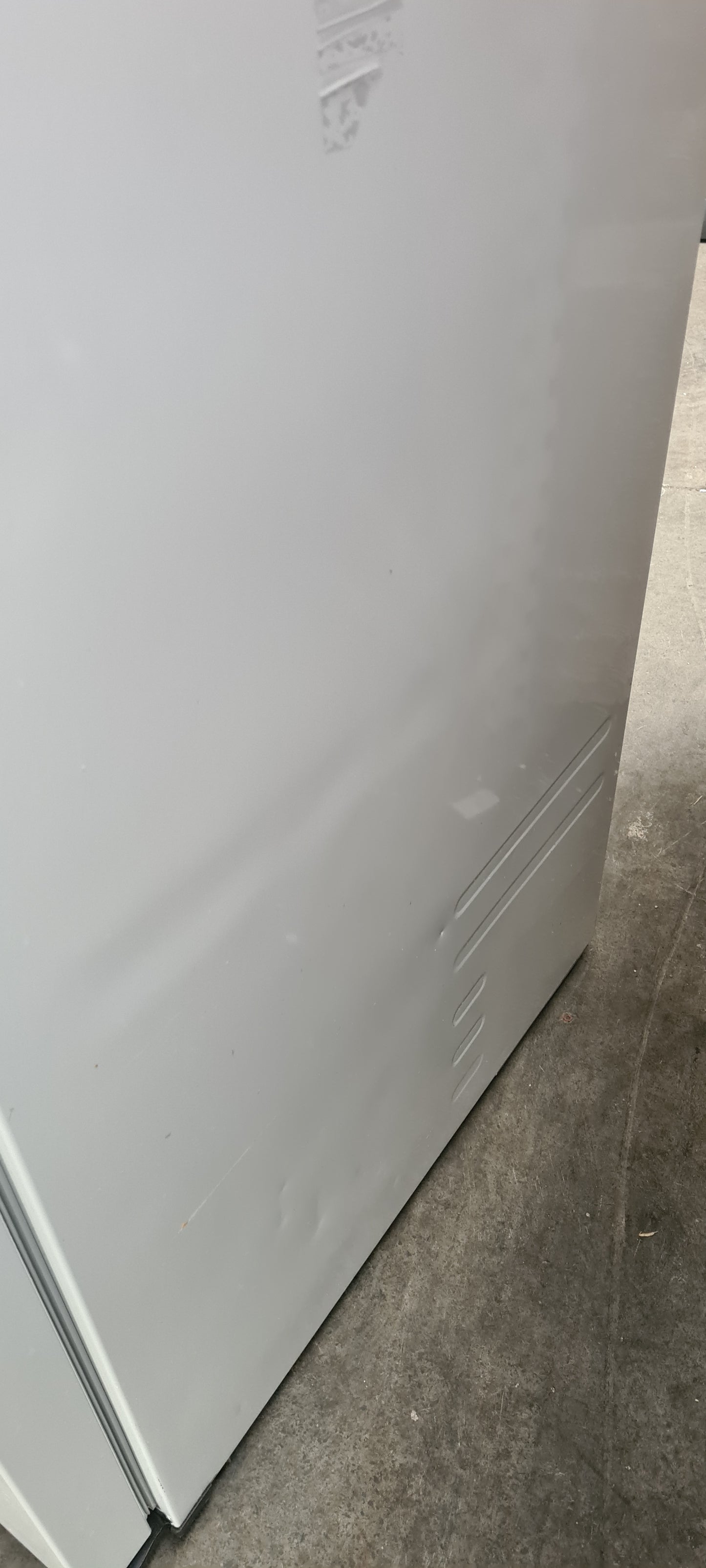 Samsung Series 5 RB38C602EWW 203cm 70/30 Total No Frost Fridge Freezer - White
