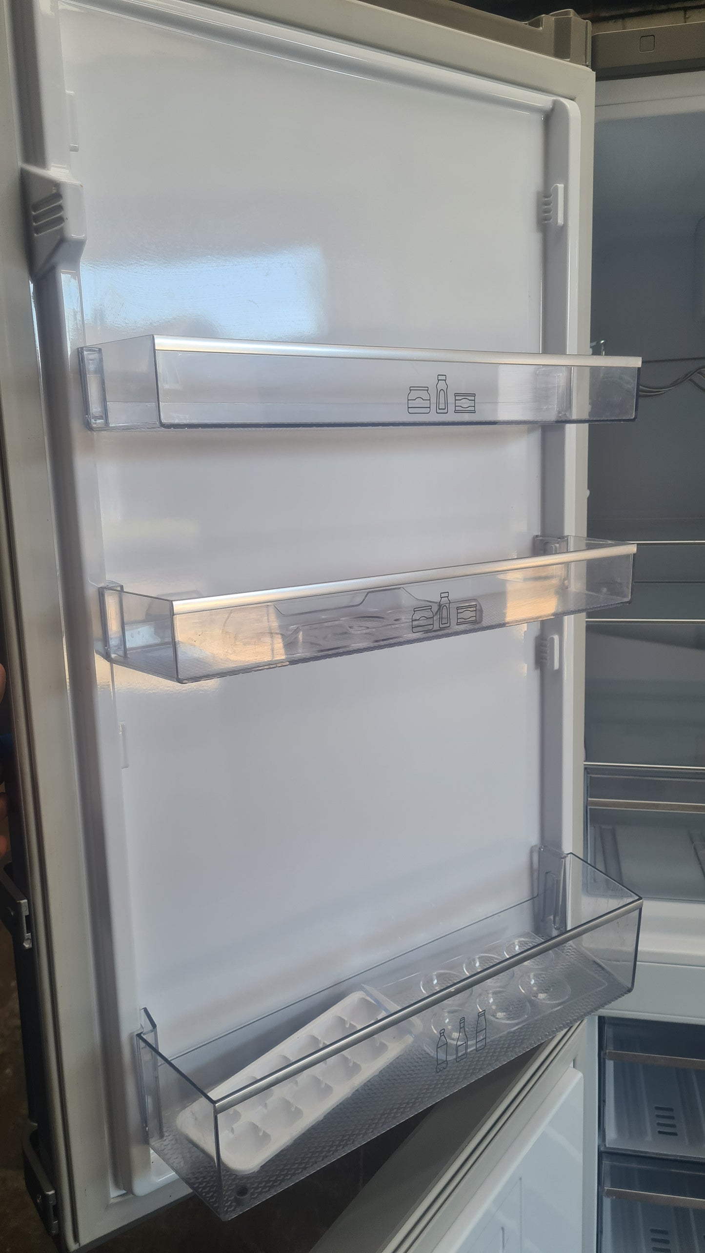 Blomberg KGM4574VPS VitaminCare+ 54cm 50/50 Frost Free Fridge Freezer - Stainless Steel Effect
