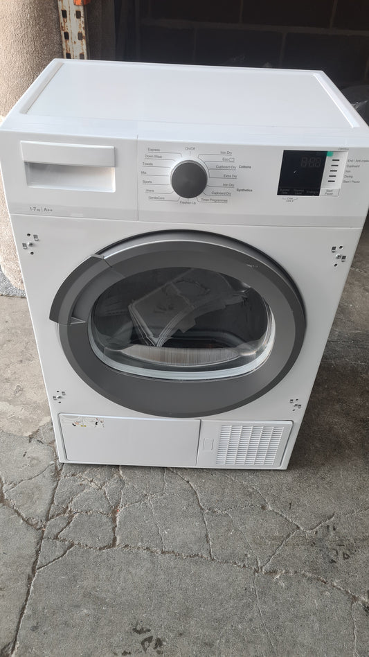 Blomberg LTIP07310 7kg Integrated Heat Pump Tumble Dryer - White