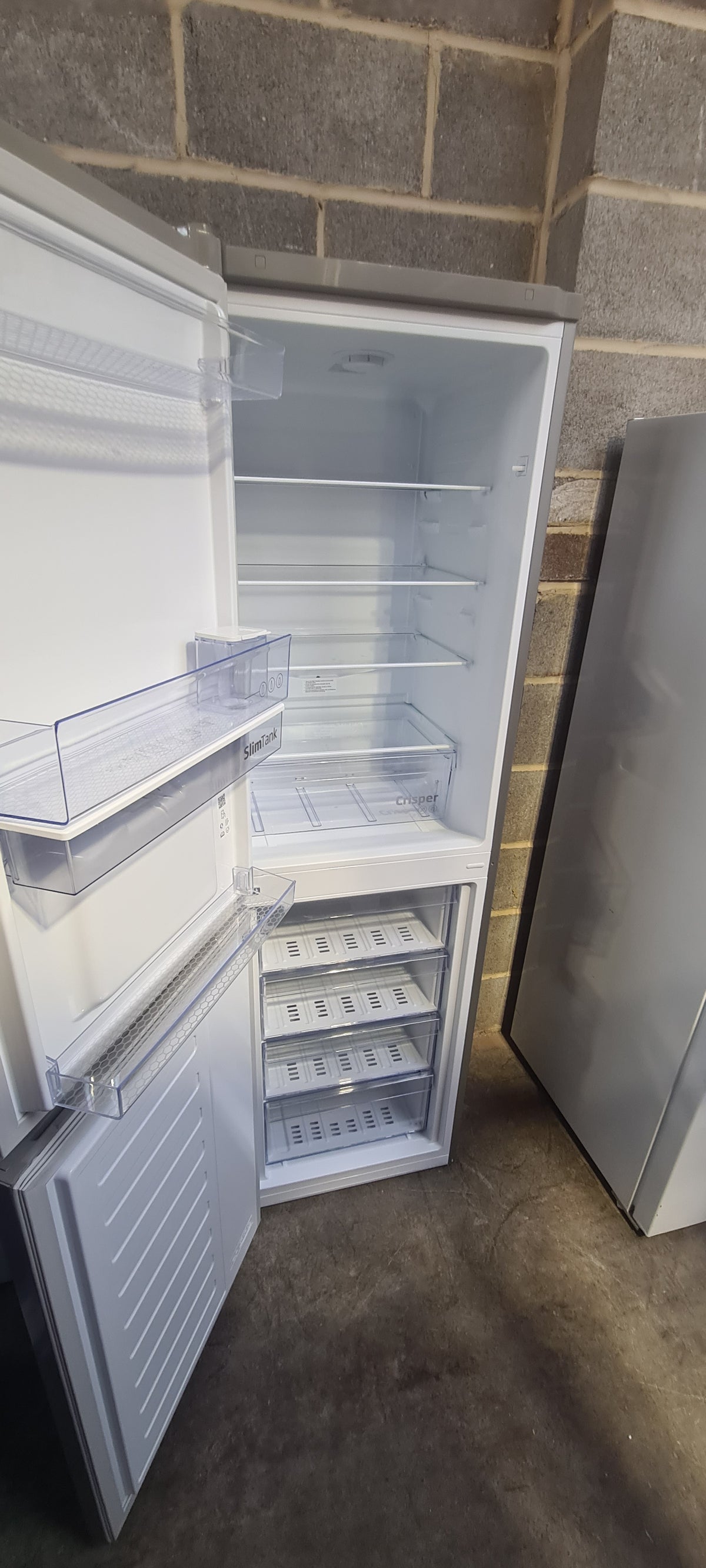 BEKO CFG4582DS 50/50 Fridge Freezer - Silver