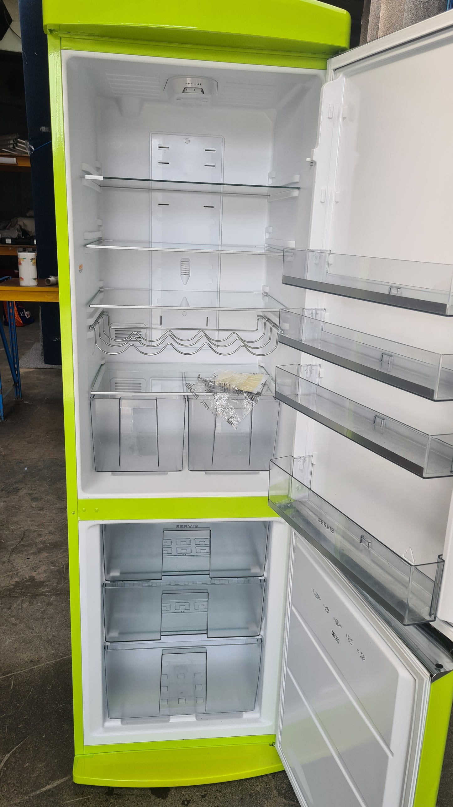 Servis Fridge Freezer [C60185NFPT]