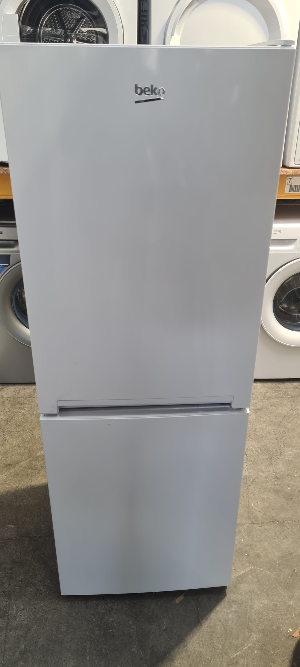 BEKO CFG4552W 50/50 Fridge Freezer - White