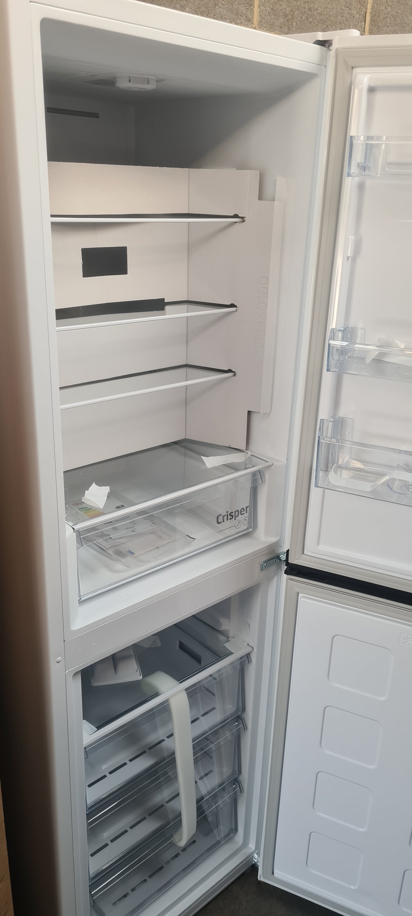 Beko AeroFlow™ NoFrost CNG4692W 192cm 50/50 Frost Free Fridge Freezer - White - E Rated