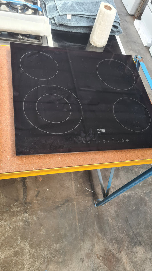 Beko HIC64402T 58cm Ceramic Hob - Black slight use