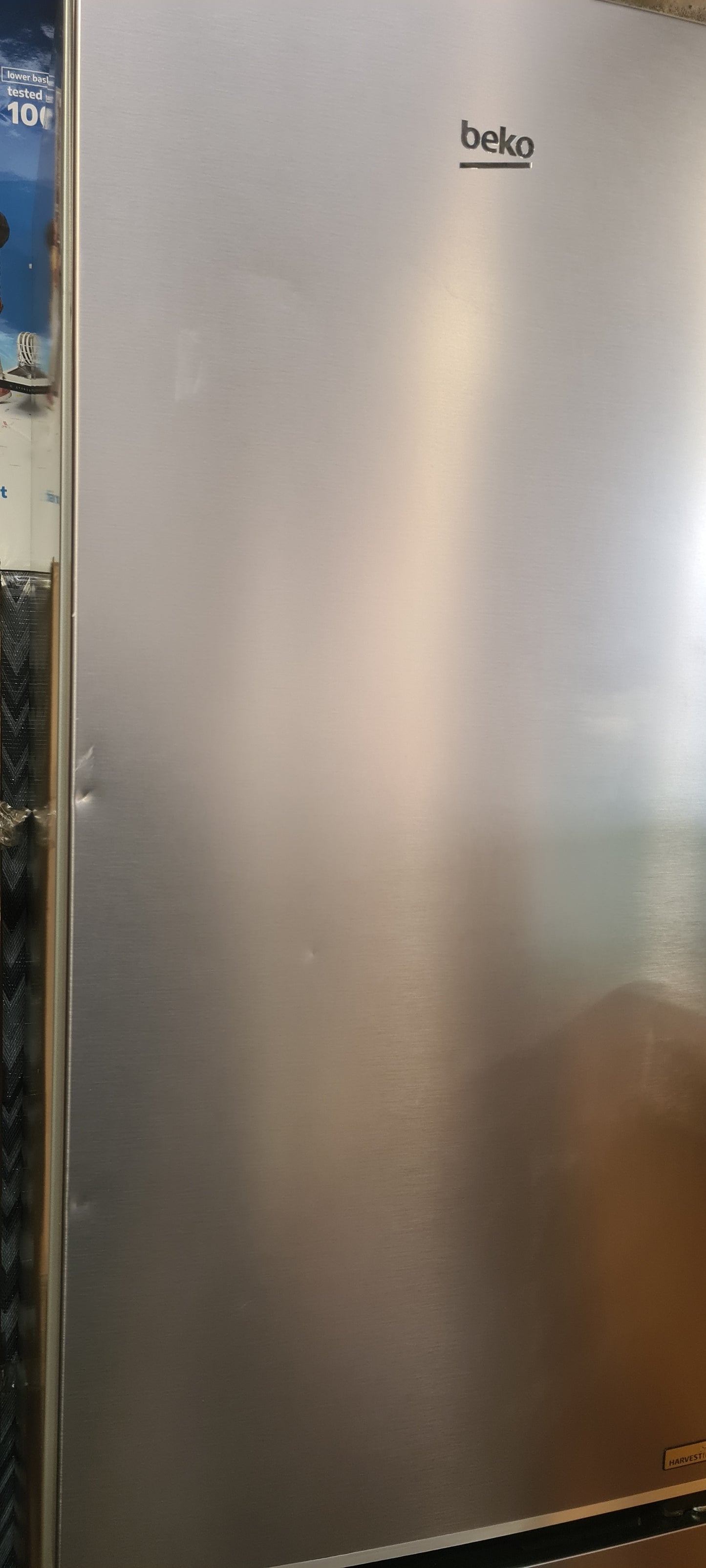 Beko HarvestFresh™ CNG8603VPX 204cm 60/40 Fridge Freezer - Stainless Steel  EX display