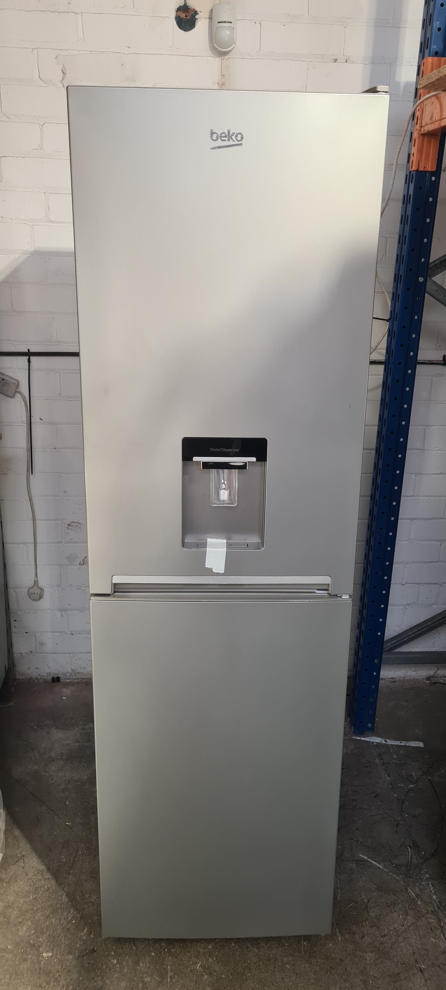 BEKO CFG4582DS 50/50 Fridge Freezer - Silver