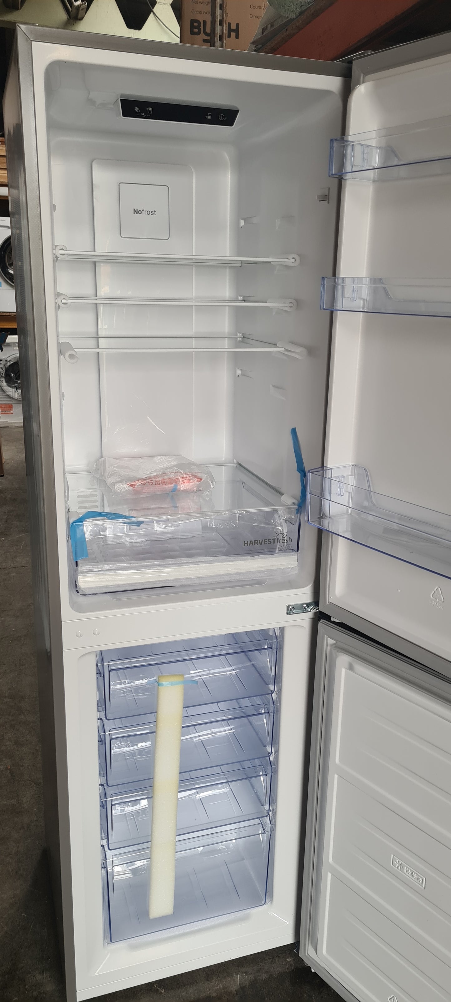 BEKO Pro HarvestFresh CNE4581VA 50/50 Fridge Freezer - Anthracite
