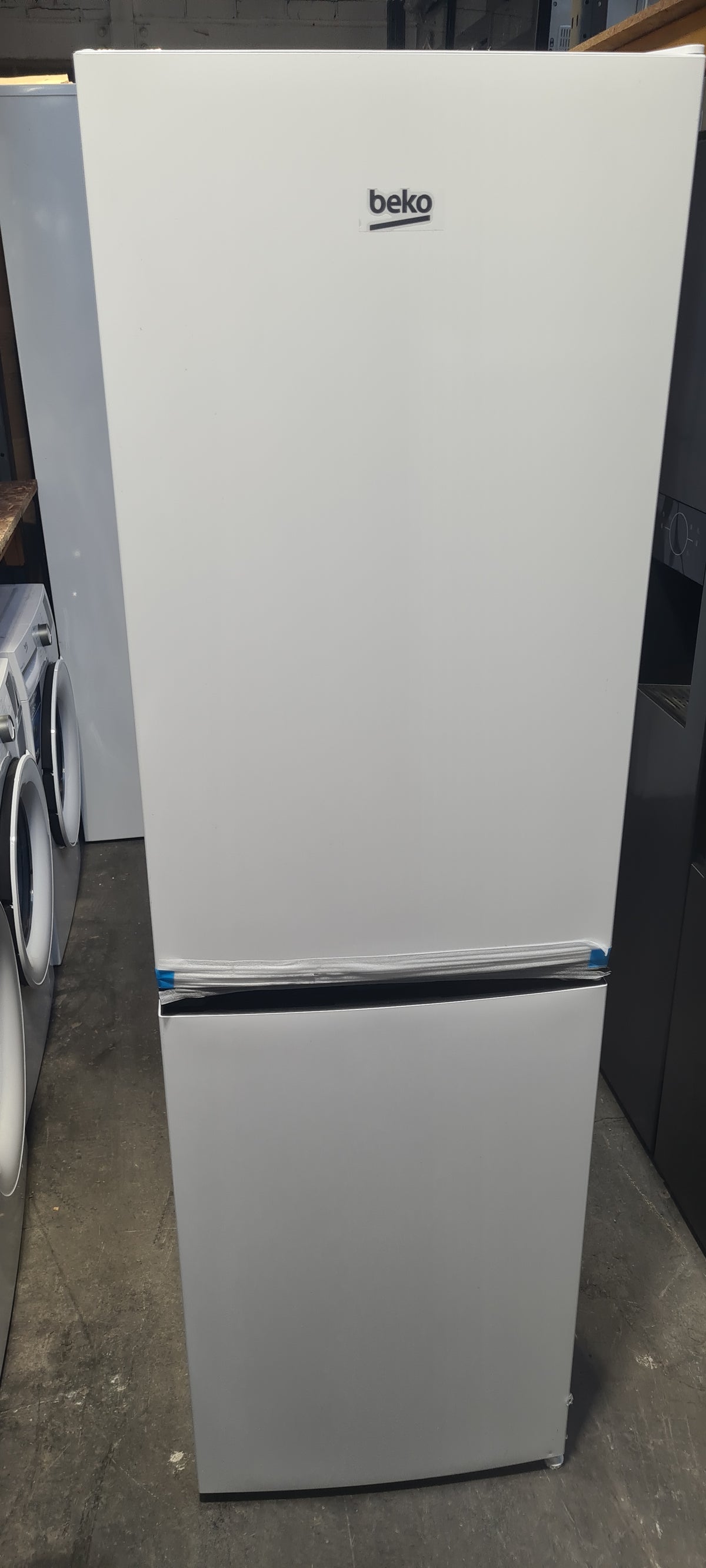 BEKO CSE4581W 50/50 Fridge Freezer - White