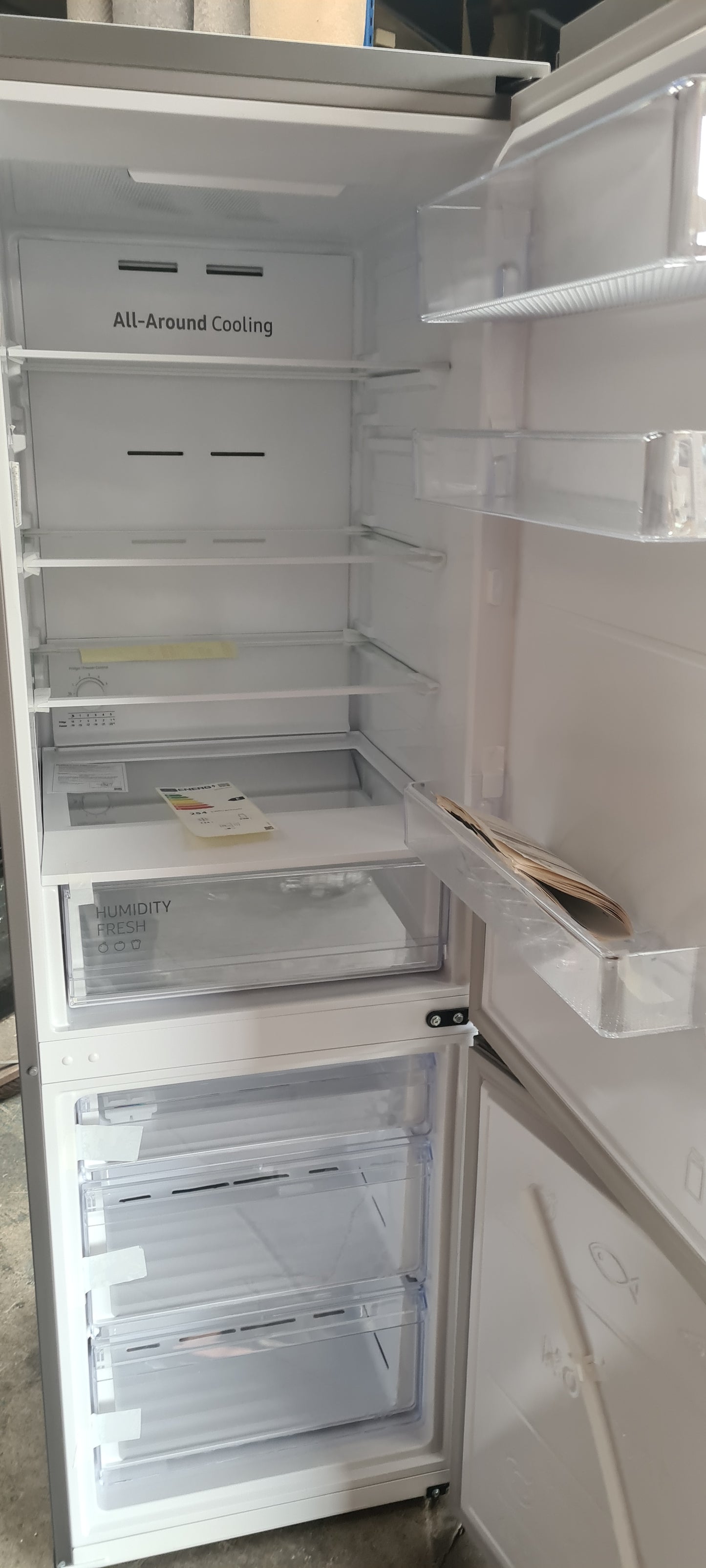 Samsung RB33B610ESA 185cm 70/30 No Frost Fridge Freezer - Silver