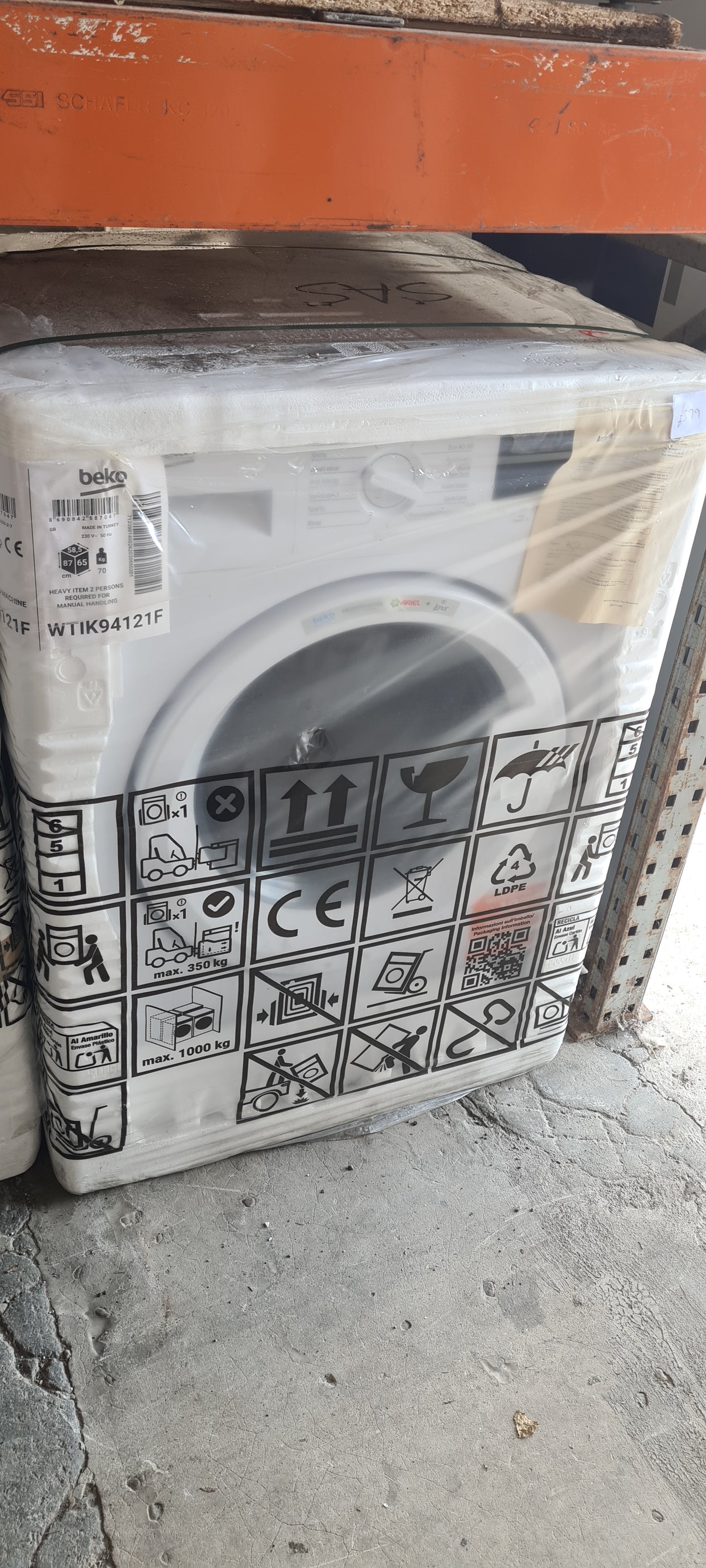 Beko RecycledTub® WTIK94121F Integrated 9kg WiFi Connected Washing Machine with 1400 rpm - White - A Rated