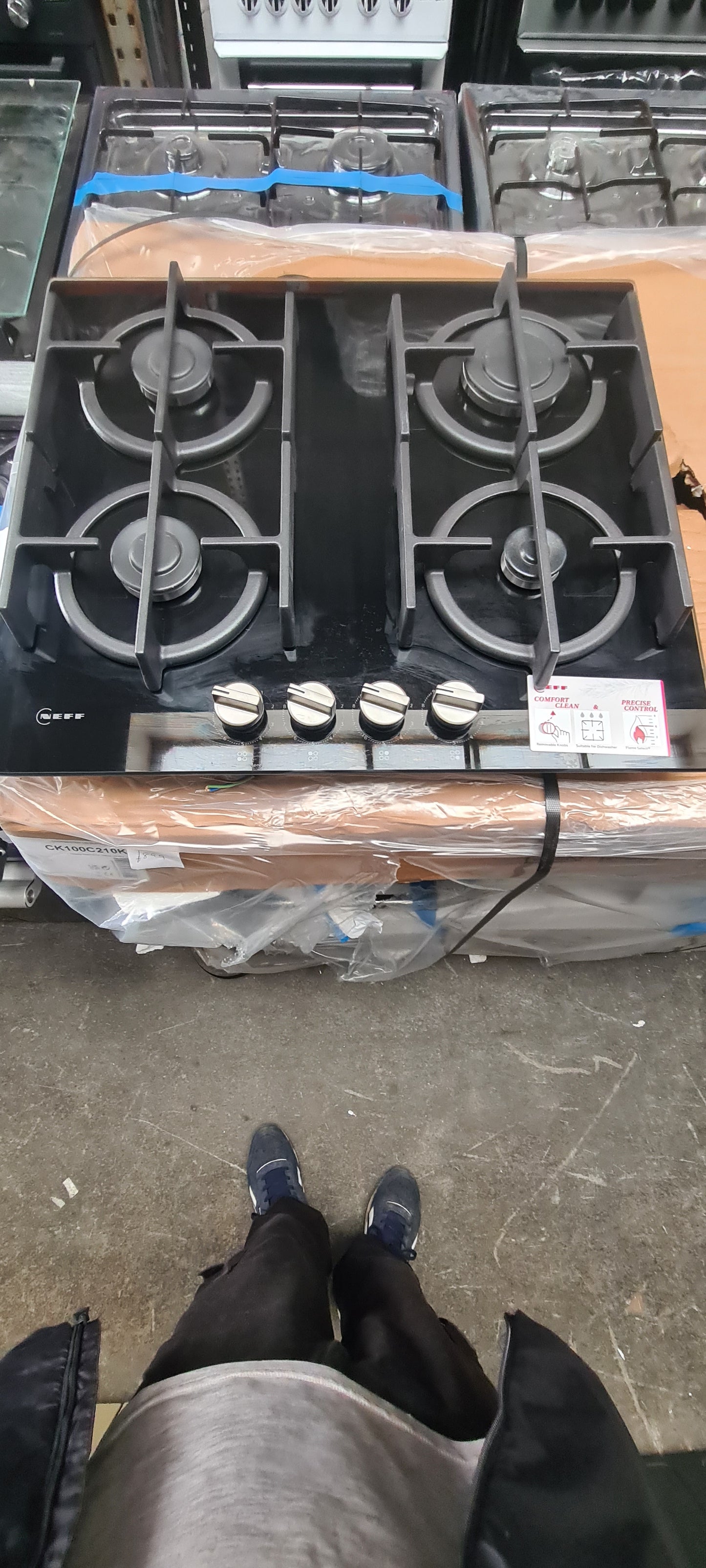 NEFF N70 T26PIP4S0 60 cm Gas Hob - Black