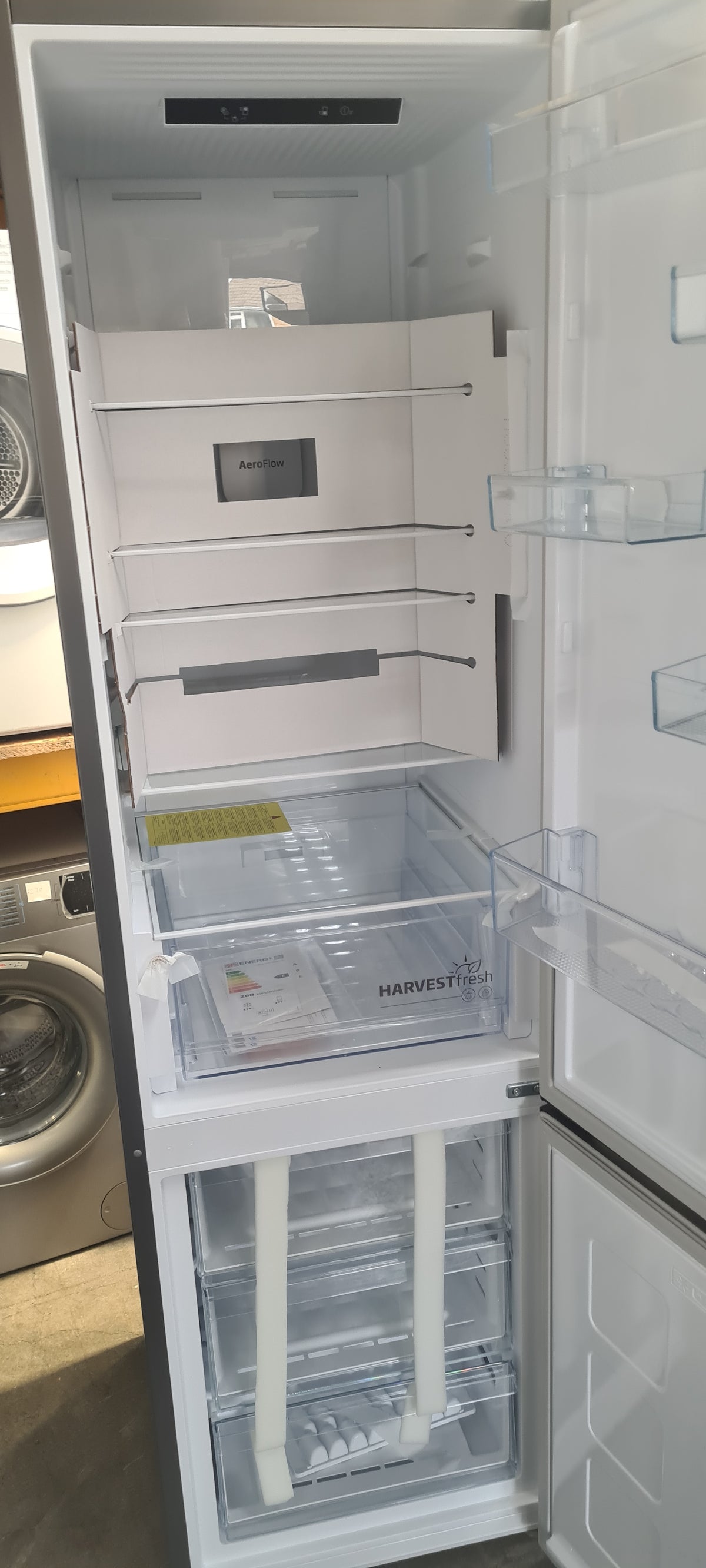 BEKO Pro HarvestFresh AeroFlow CNA4603VPS 70/30 Fridge Freezer - Brushed Steel