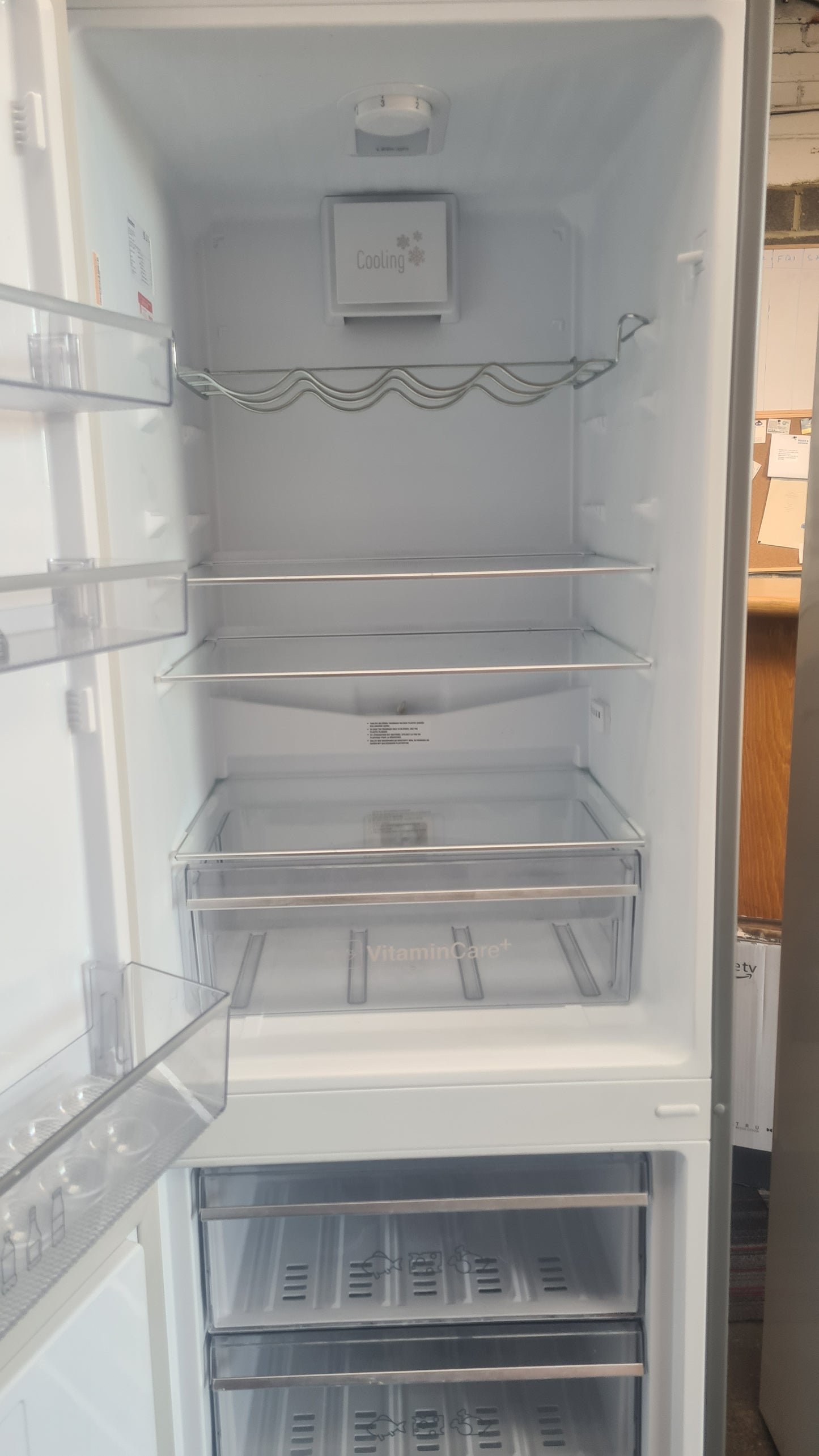 Blomberg KGM4574VPS VitaminCare+ 54cm 50/50 Frost Free Fridge Freezer - Stainless Steel Effect