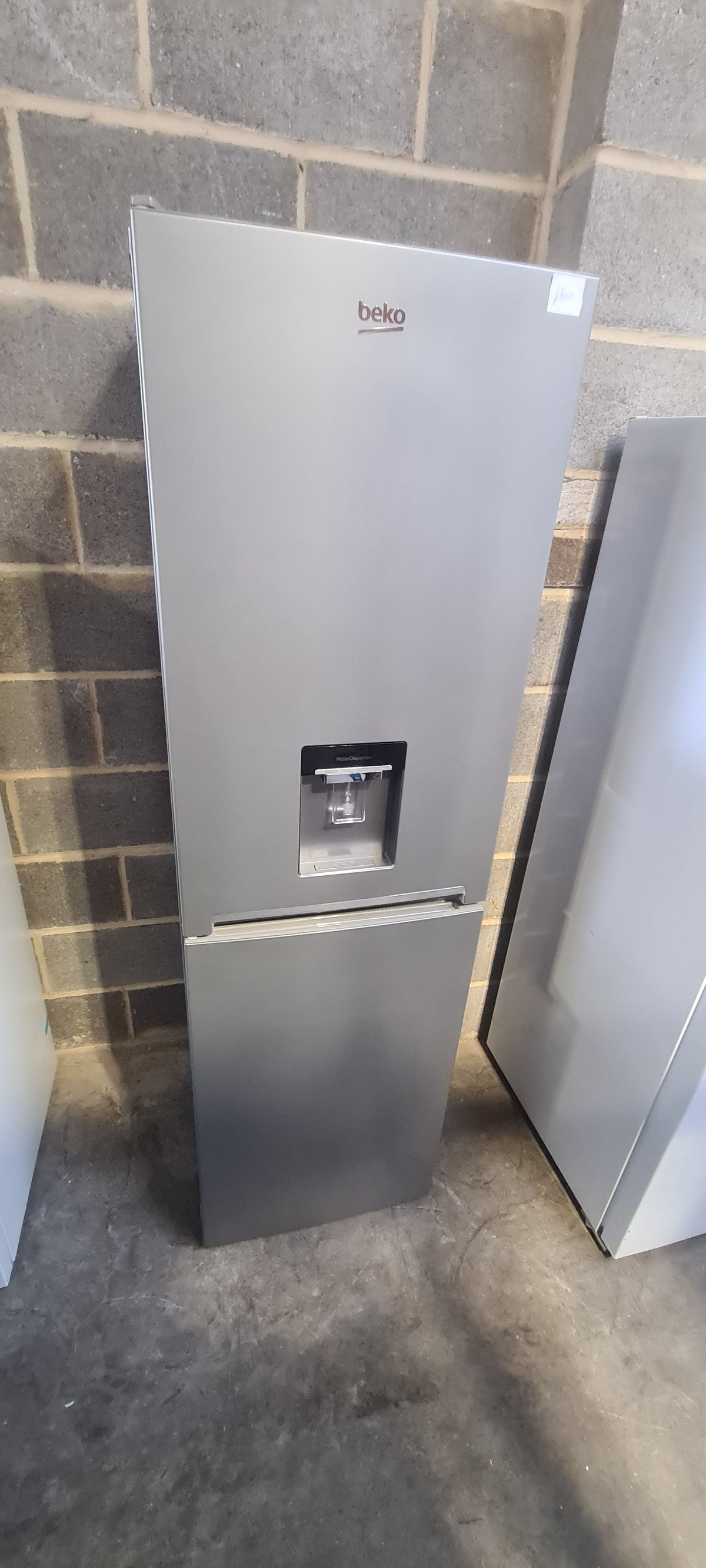 BEKO CFG4582DS 50/50 Fridge Freezer - Silver