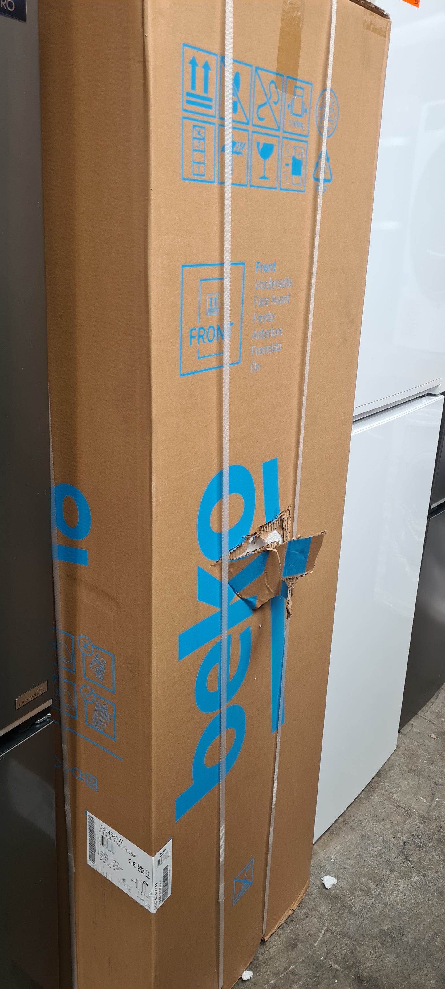 BEKO CSE4581W 50/50 Fridge Freezer - White