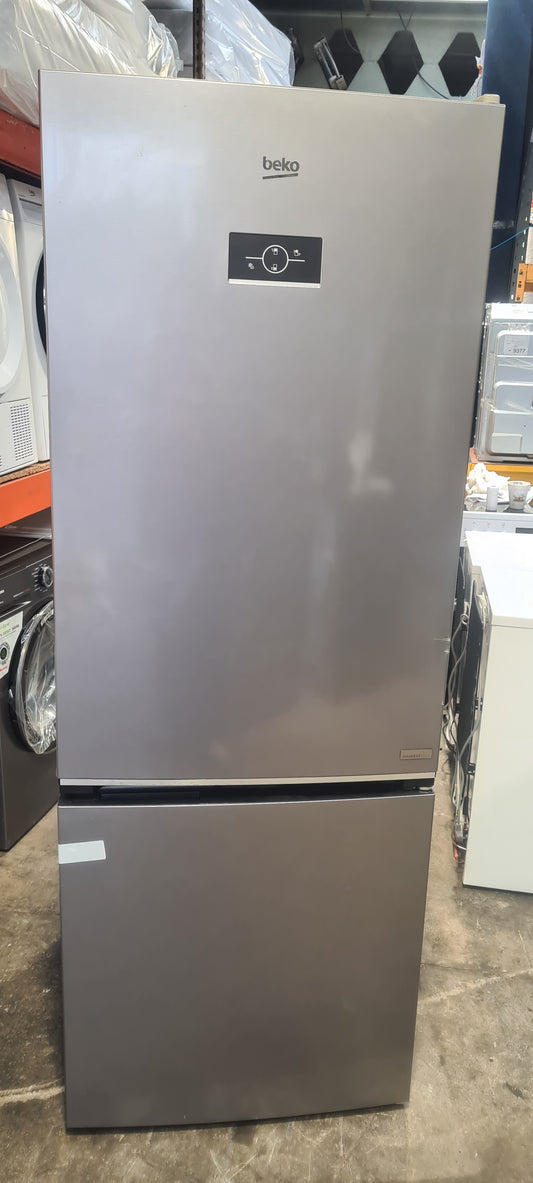 Beko AeroFlow™ HarvestFresh™ CNG4793VPS 192cm Frost Free Fridge Freezer PLEASE SEE PICTURES