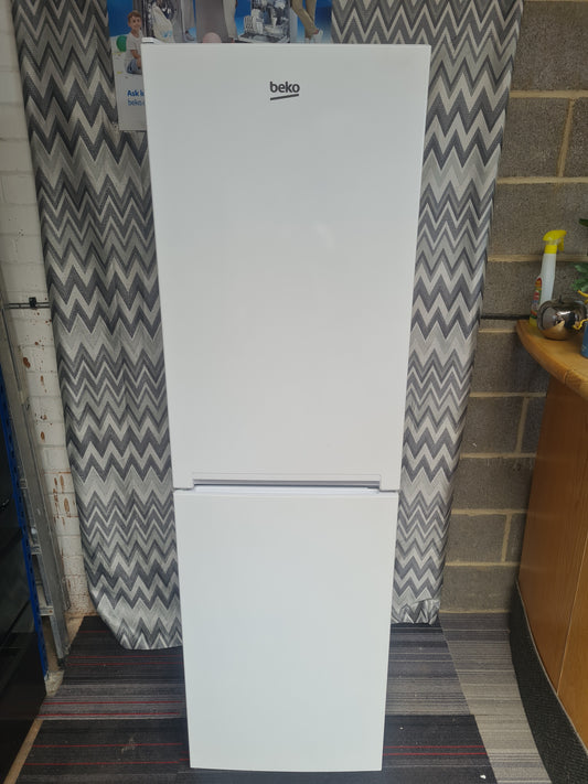 BEKO CSG4582W 50/50 Fridge Freezer - White